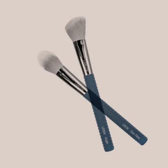 Laruce Angle Brush and Duo Fibre Brush - Picture 1 of 3